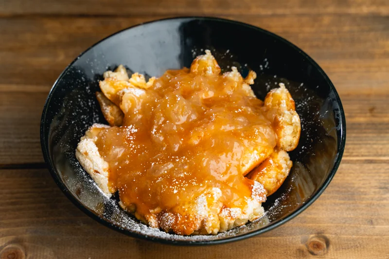 Fejedelmi morzsa 1 Fejedelmi morzsa desszert, saját szósszal